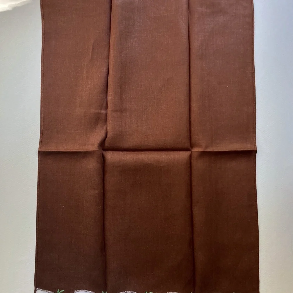 Set of 2 Scalloped Cocoa & White Floral Embroidered Linen Tea Towels